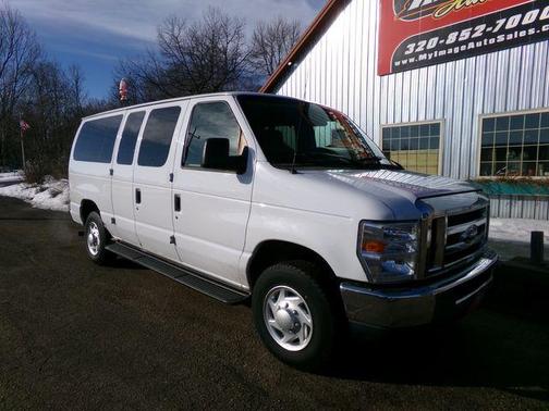 2013 Ford E350 Super Duty XLT