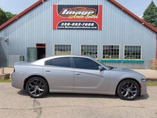 2017 Dodge Charger SXT