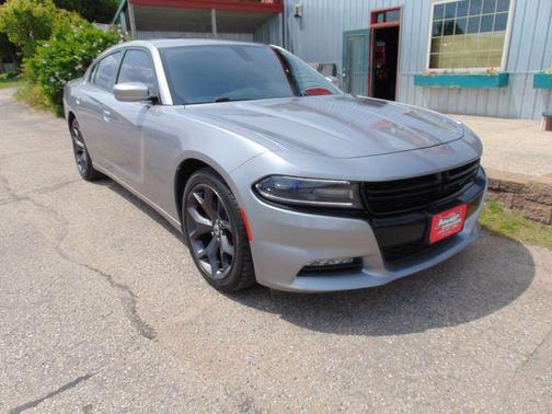 2017 Dodge Charger SXT