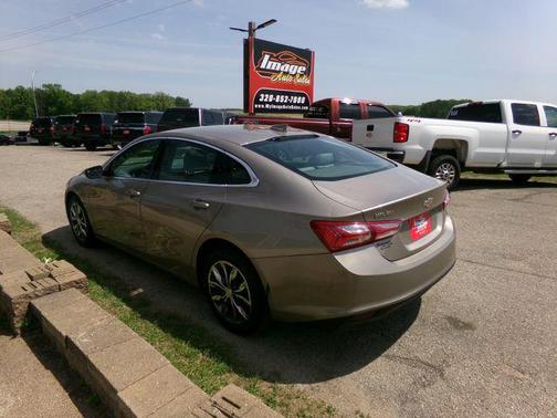 Mineral Gray Metallic 2022 Chevrolet Malibu FWD LT