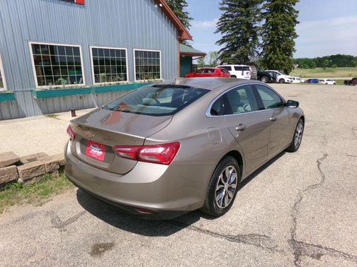 Mineral Gray Metallic 2022 Chevrolet Malibu FWD LT