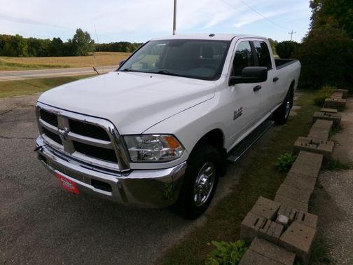 Bright White Clearcoat 2014 RAM 2500 SLT