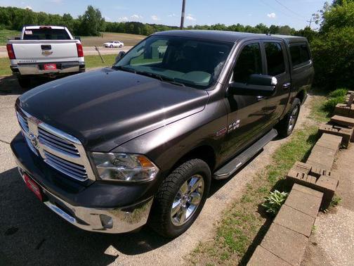 Granite Crystal Metallic Clearcoat 2017 RAM 1500 Big Horn