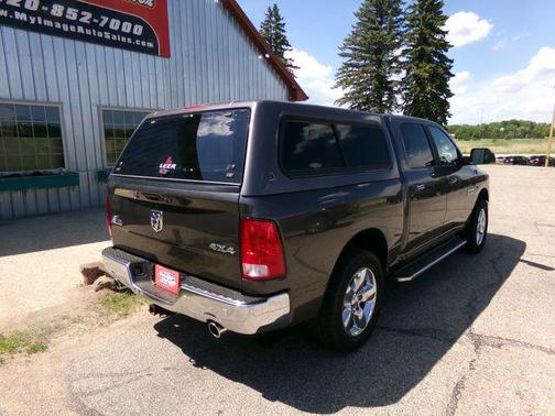 Granite Crystal Metallic Clearcoat 2017 RAM 1500 Big Horn