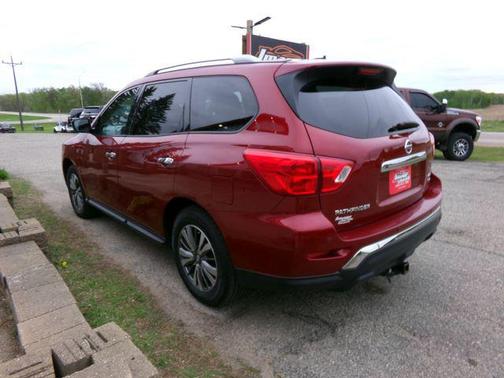 Scarlet Ember 2018 Nissan Pathfinder SV