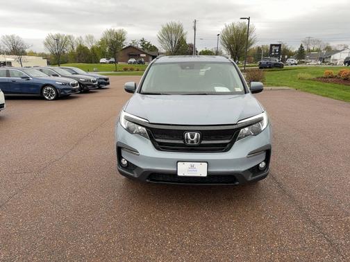 Sonic Gray Pearl 2022 Honda Pilot