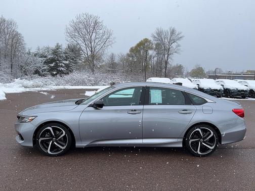 2022 Honda Accord 
