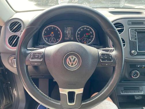2016 Volkswagen Tiguan 2.0T SE 4MOTION