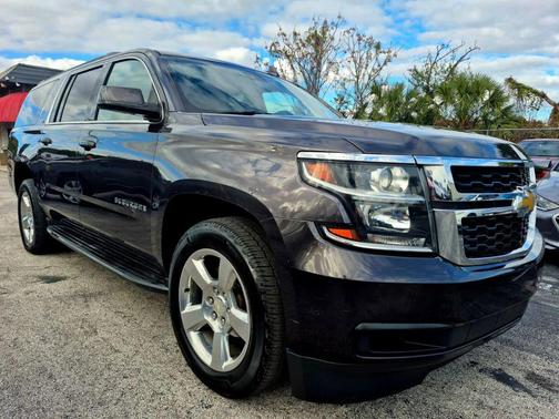 2017 Chevrolet Suburban LT