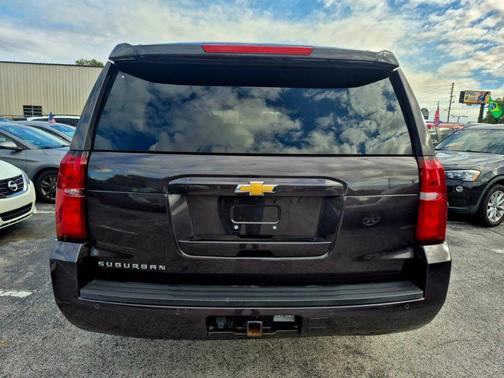 2017 Chevrolet Suburban LT