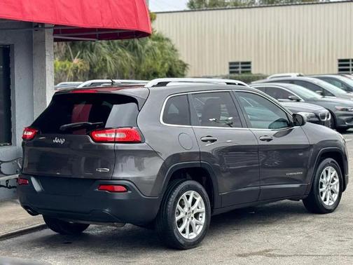 2014 Jeep Cherokee Sport
