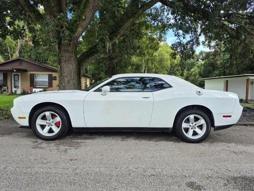 2013 Dodge Challenger SXT