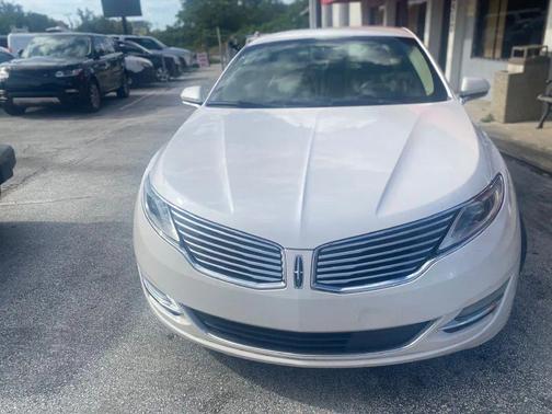 2015 Lincoln MKZ Base