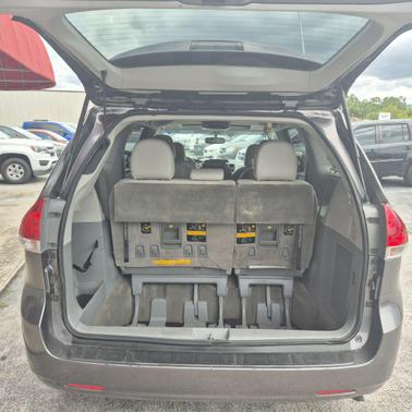 2013 Toyota Sienna XLE