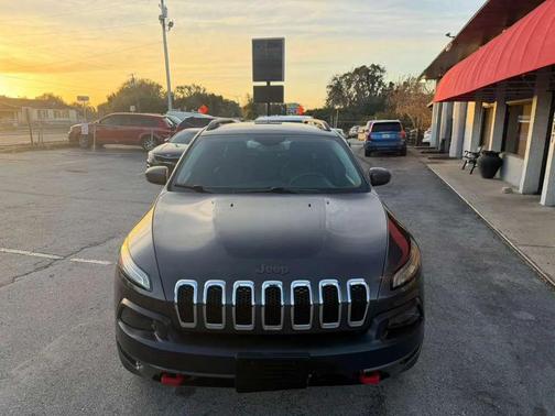 2015 Jeep Cherokee Sport