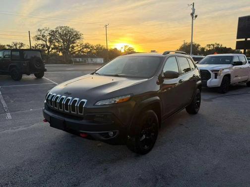 2015 Jeep Cherokee Sport