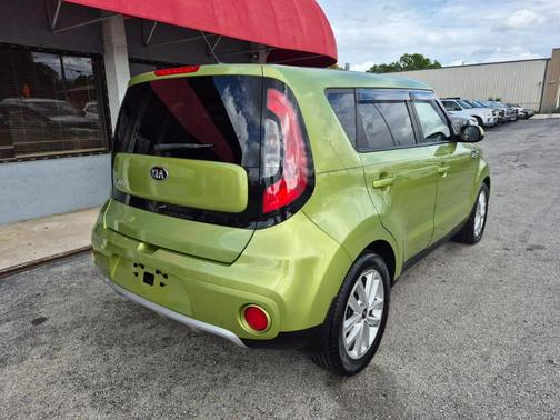 2018 Kia Soul +