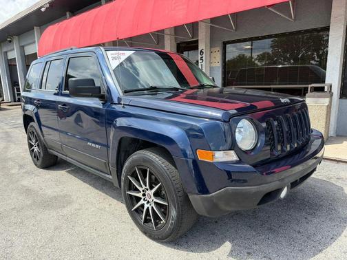 True Blue Pearlcoat 2014 Jeep Patriot Sport