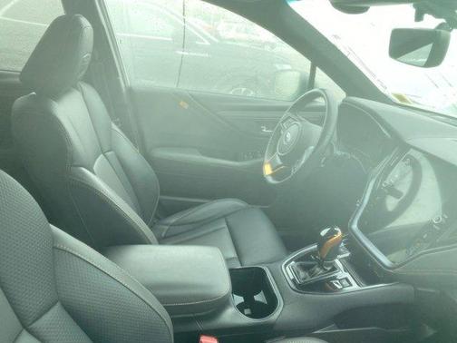 Crystal White Pearl 2022 Subaru Outback Wilderness