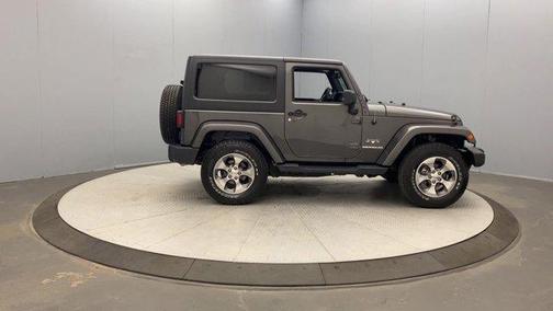 Granite Crystal Clearcoat Metallic 2017 Jeep Wrangler Sahara