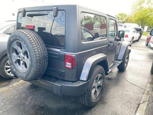 Granite Crystal Clearcoat Metallic 2017 Jeep Wrangler Sahara