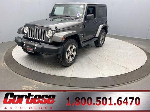 Granite Crystal Clearcoat Metallic 2017 Jeep Wrangler Sahara