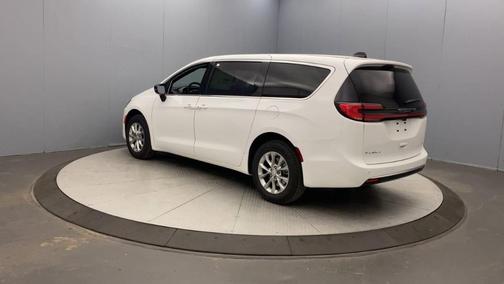Bright White Clearcoat 2027 Chrysler Pacifica SELECT