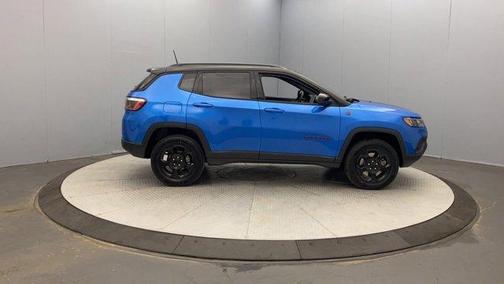 2023 Jeep Compass Trailhawk