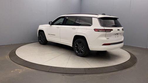 Bright White Clearcoat 2026 Jeep Grand Cherokee L Limited