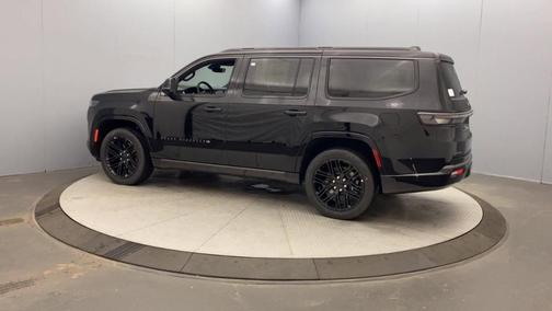 Gloss Black 2026 Jeep Grand Wagoneer Limited Reserve