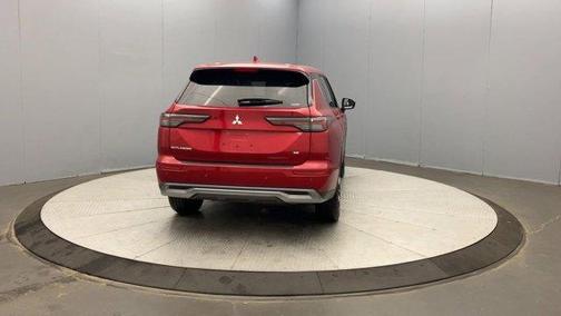2025 Mitsubishi Outlander 