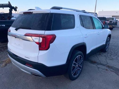 2022 GMC Acadia SLT