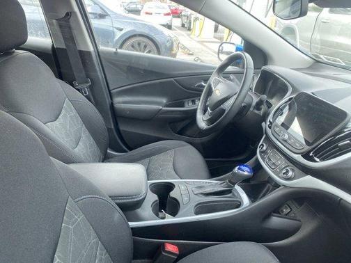 2018 Chevrolet Volt LT
