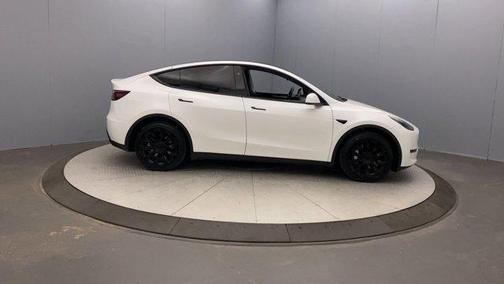 White 2023 Tesla Model Y Long Range