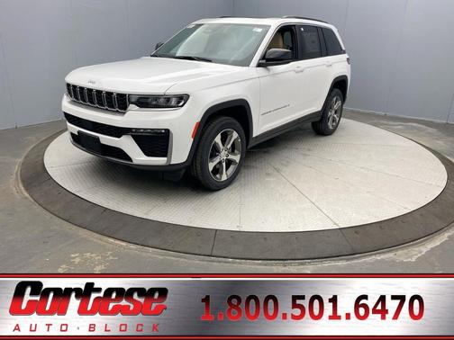 Bright White Clearcoat 2026 Jeep Grand Cherokee Limited