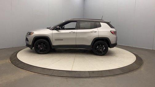 2022 Jeep Compass Altitude