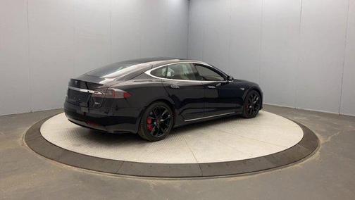 2016 Tesla Model S 90D