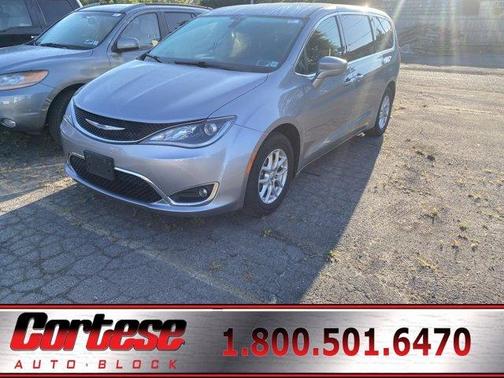 2020 Chrysler Pacifica Touring