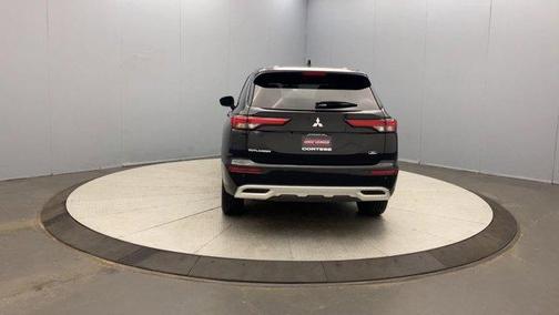 2022 Mitsubishi Outlander SE Launch Edition