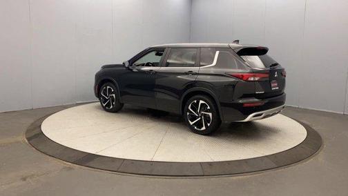 2022 Mitsubishi Outlander SE Launch Edition