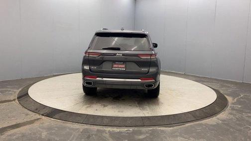 2022 Jeep Grand Cherokee Overland