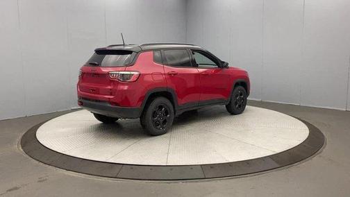 Redline Pearlcoat 2023 Jeep Compass Trailhawk