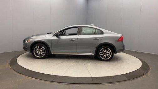2018 Volvo S60 Cross Country T5