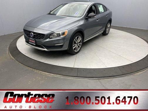 2018 Volvo S60 Cross Country T5