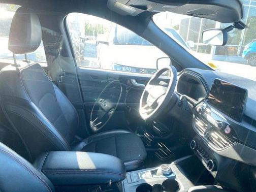 Black 2025 Ford Escape ST-Line Select
