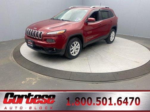 Deep Cherry Red Crystal Pearlcoat 2017 Jeep Cherokee Latitude