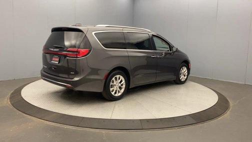 2021 Chrysler Pacifica Touring-L