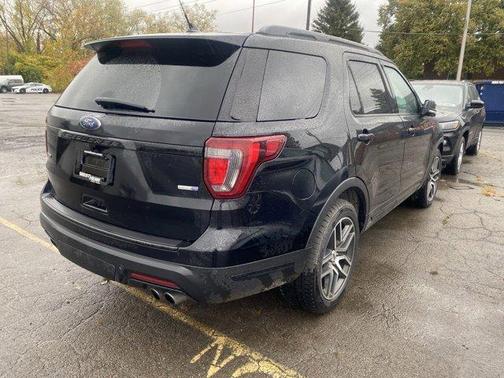 2018 Ford Explorer sport