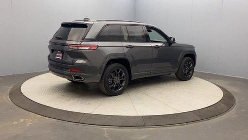 Metallic 2023 Jeep Grand Cherokee 4xe Base