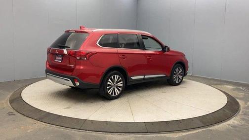 2019 Mitsubishi Outlander SEL